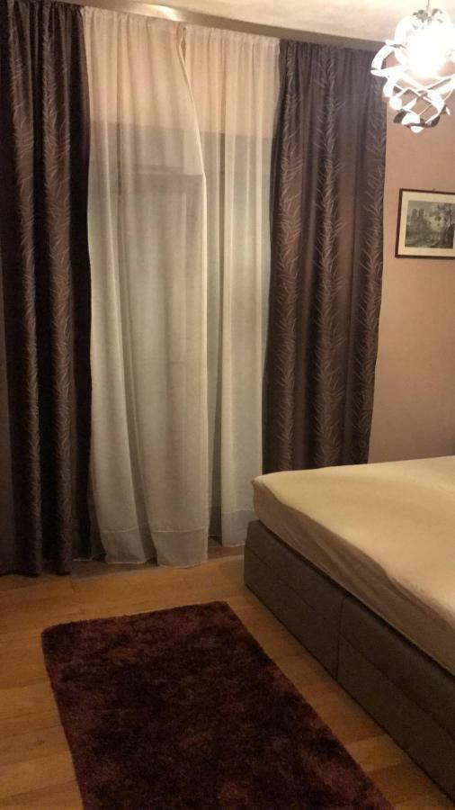 Apartament Lamjana *